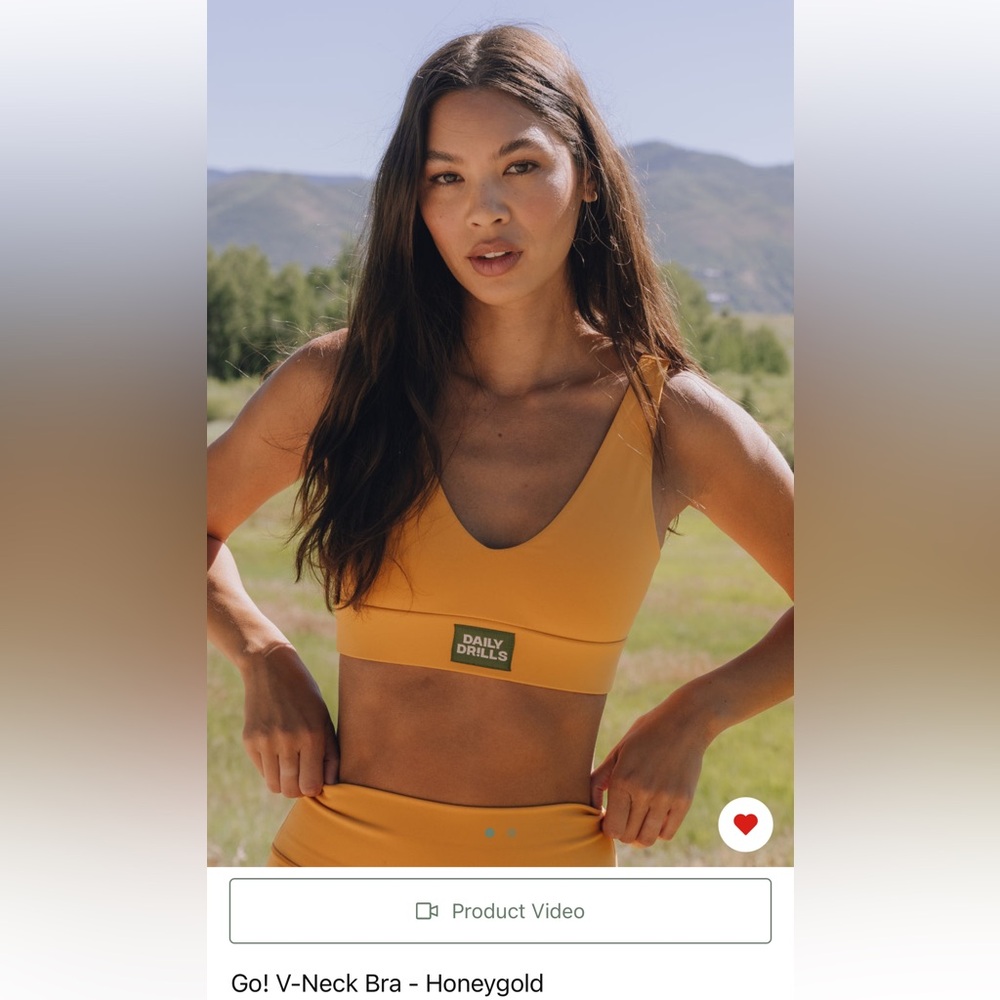Daily Drills Go! V-Neck Bra - Honeygold